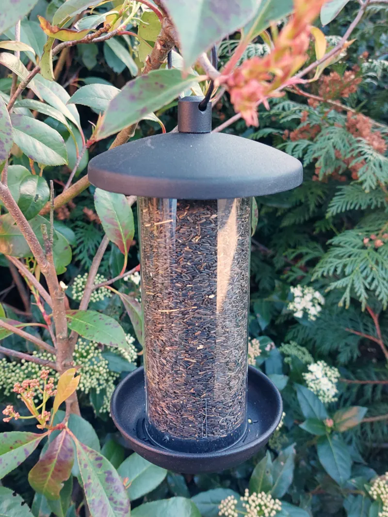 Copdock Mill Feeder Twist and Release Nyjer Small-1